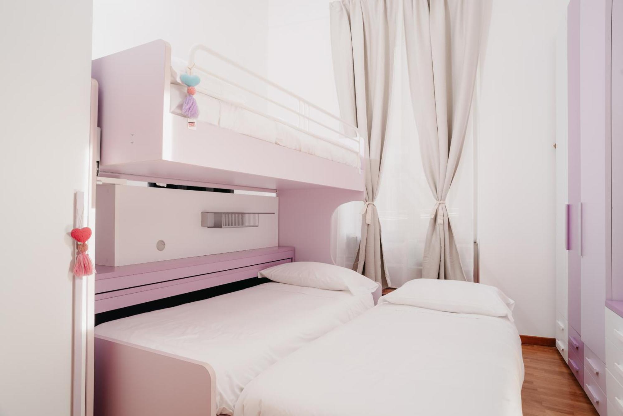 La Casa Dell' Avvocato - Centro Apartment Naples Luaran gambar