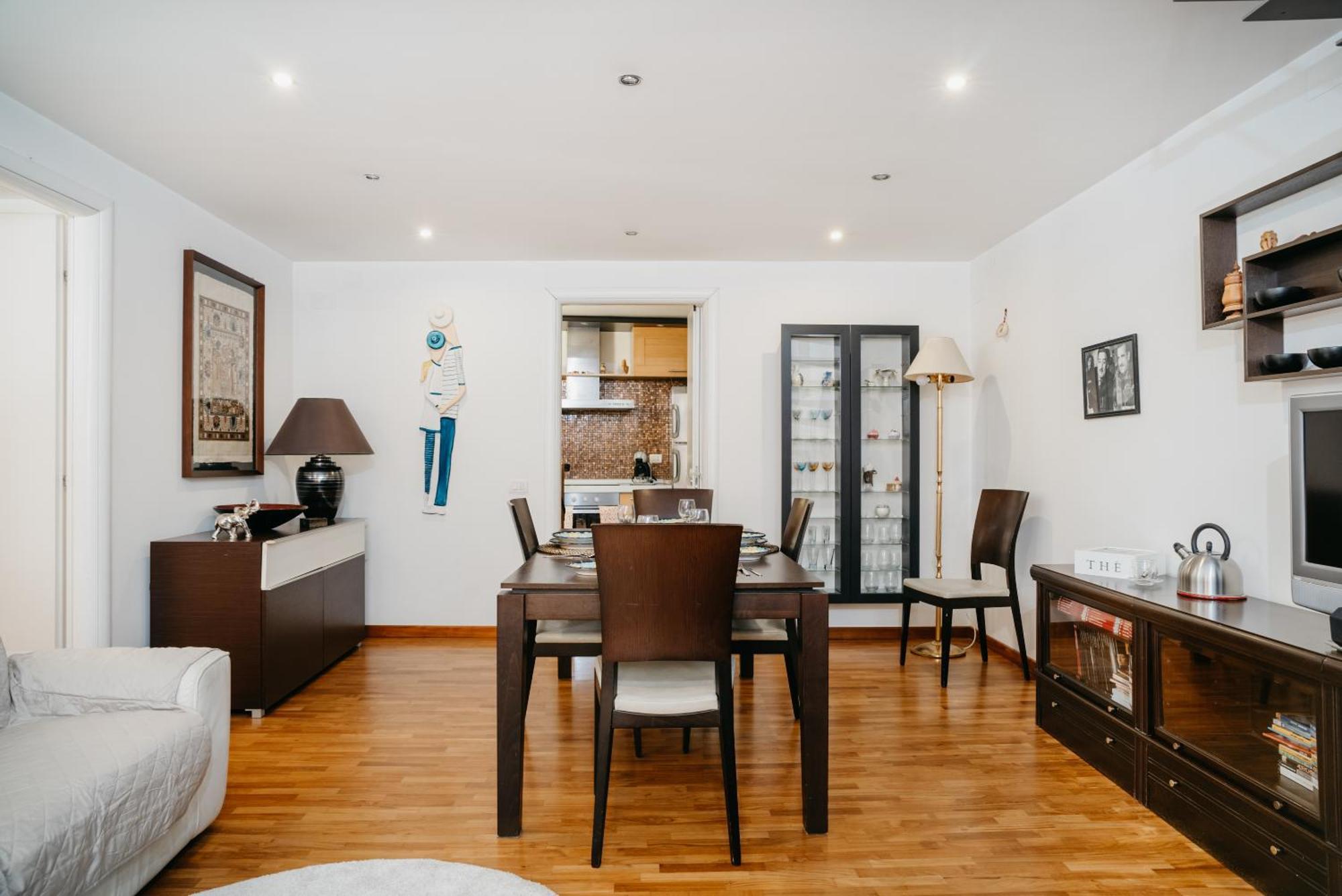 La Casa Dell' Avvocato - Centro Apartment Naples Luaran gambar